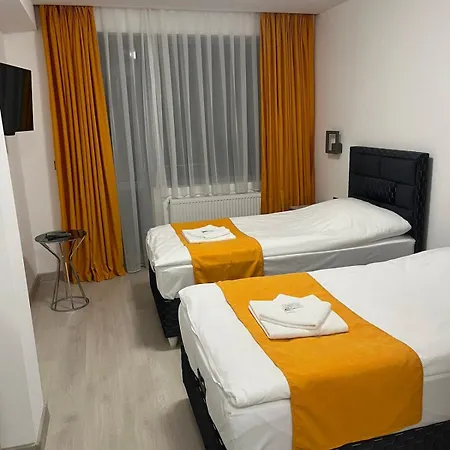 лилия Szálloda 2*